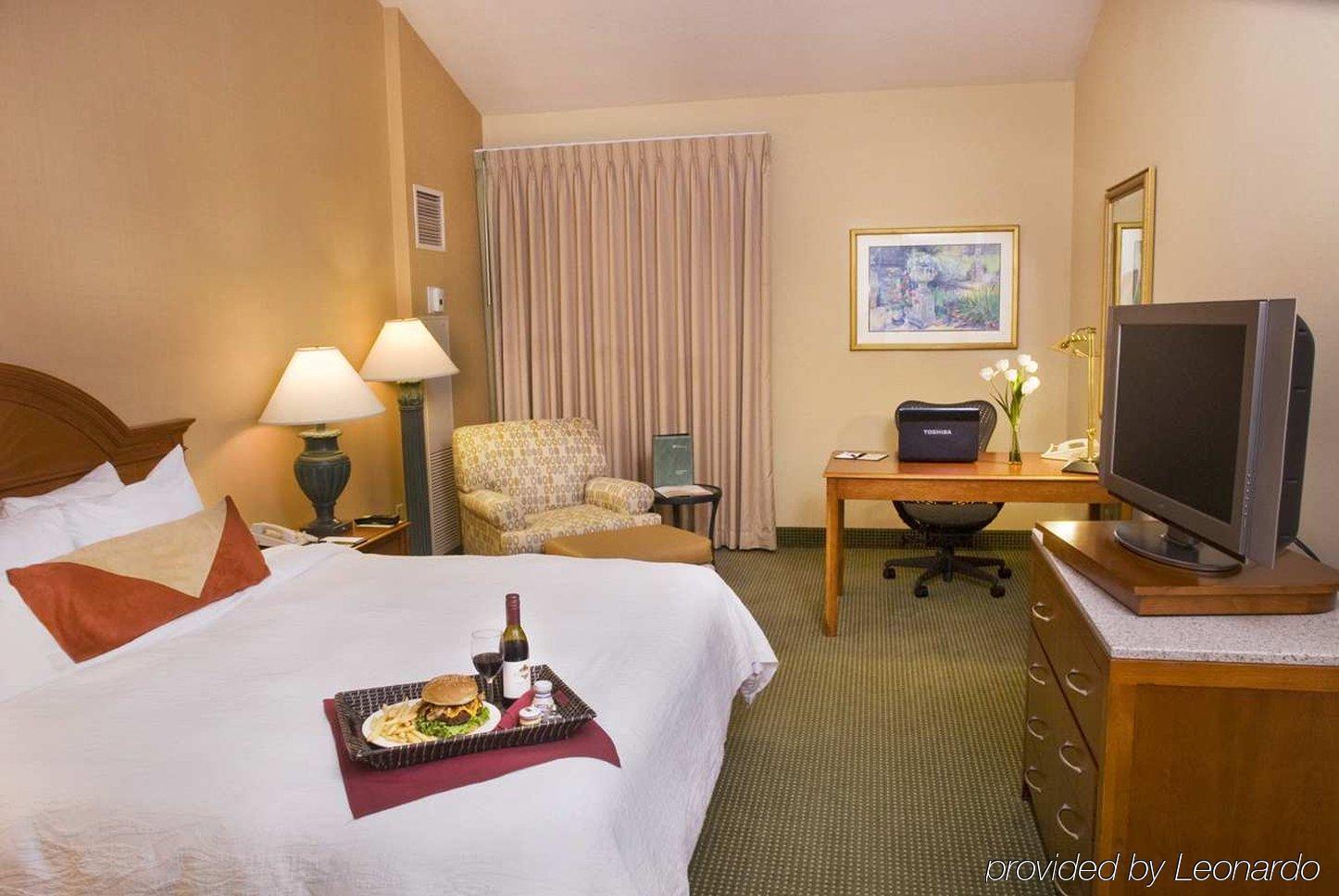 Hilton Garden Inn Cupertino Phòng bức ảnh